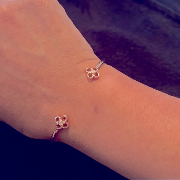 Kendra Scott Rue Pinch Cuff Bracelet in Rose Gold - Picture 3 of 6